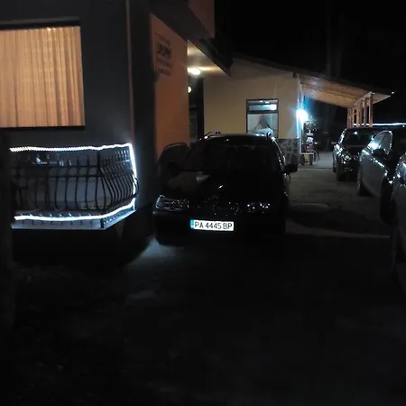 Family Shisharka Guest house Batak